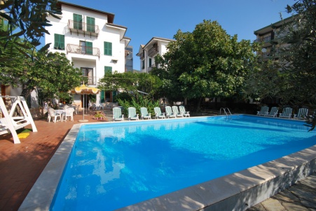 Residence CRISTAL - Pietra Ligure - LIGURIA